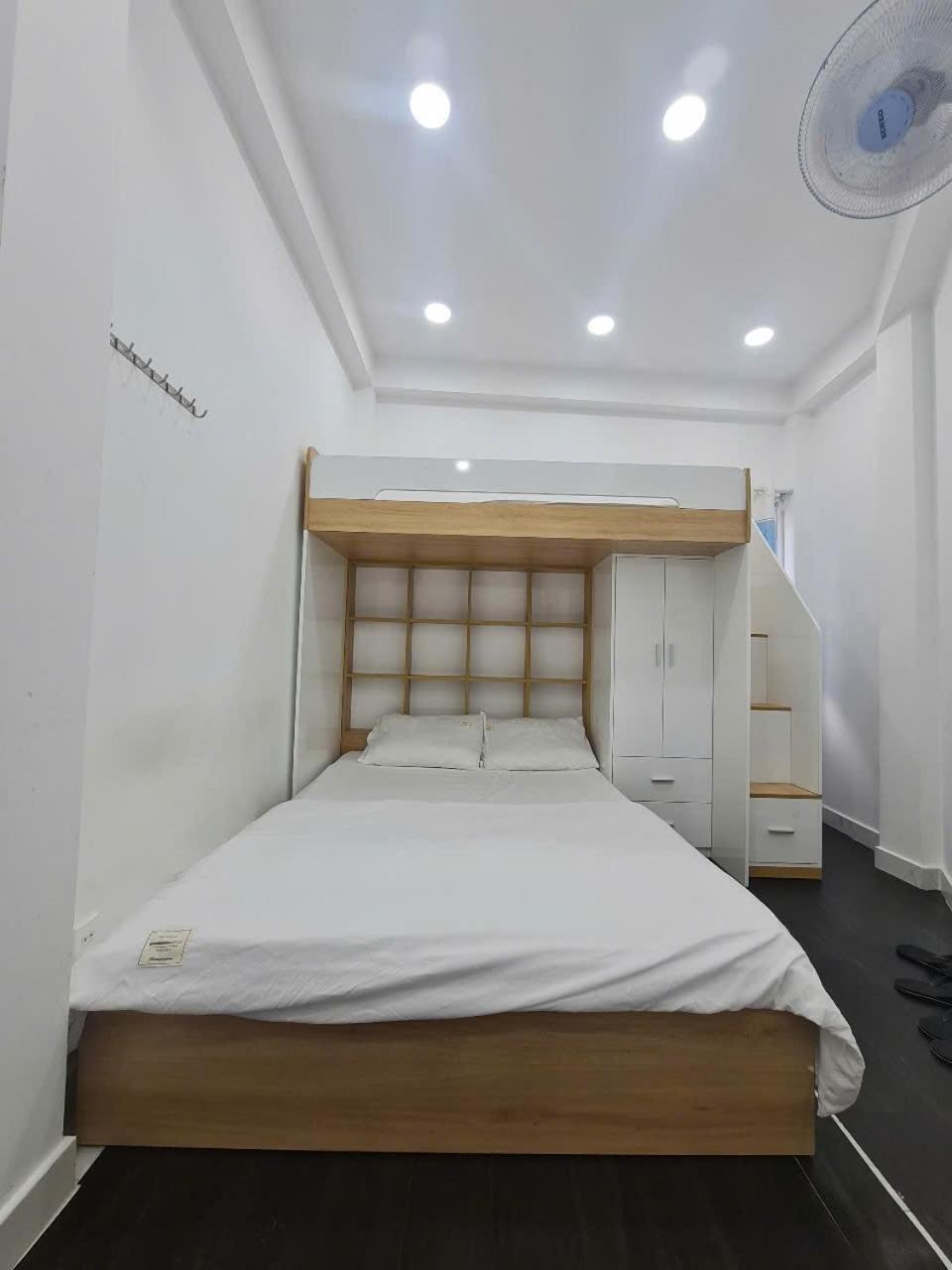 The Hidden Hogwarts - Nearly Bui Vien Walking Street Aparthotel Ho Chi Minh-byen Eksteriør bilde